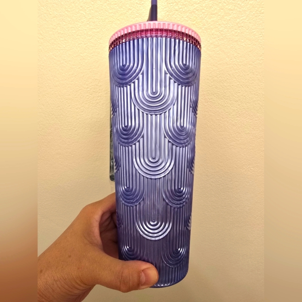 NWT Starbucks 2025 LATAM Mermaid Scale Venti Tumbler With Extra Lid - Picture 4 of 5